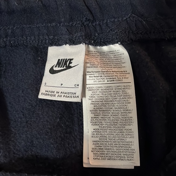 Nike shorts - Picture 4 of 4